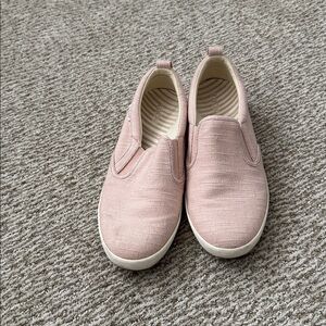 Taos Slip On Sneakers 10